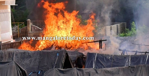 Fire destroys  seven huts of  migrant workers at Adi Udupi